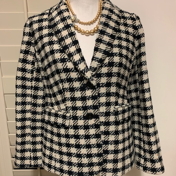 Talbots Jackets & Blazers - Talbots Petites Plaid White and Navy Jacket NWT 6P